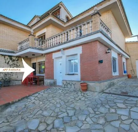 Caules Sleeps 4 Pool Apartment Lloret de Mar