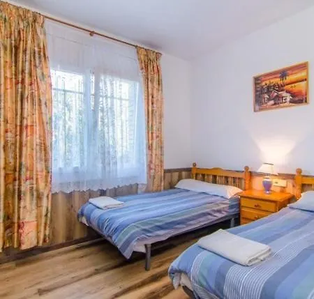 Caules Sleeps 4 Pool Lloret de Mar