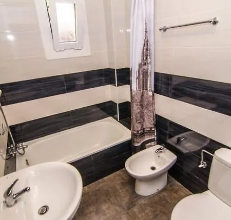 Caules Sleeps 4 Pool شقة يوريت دي مار